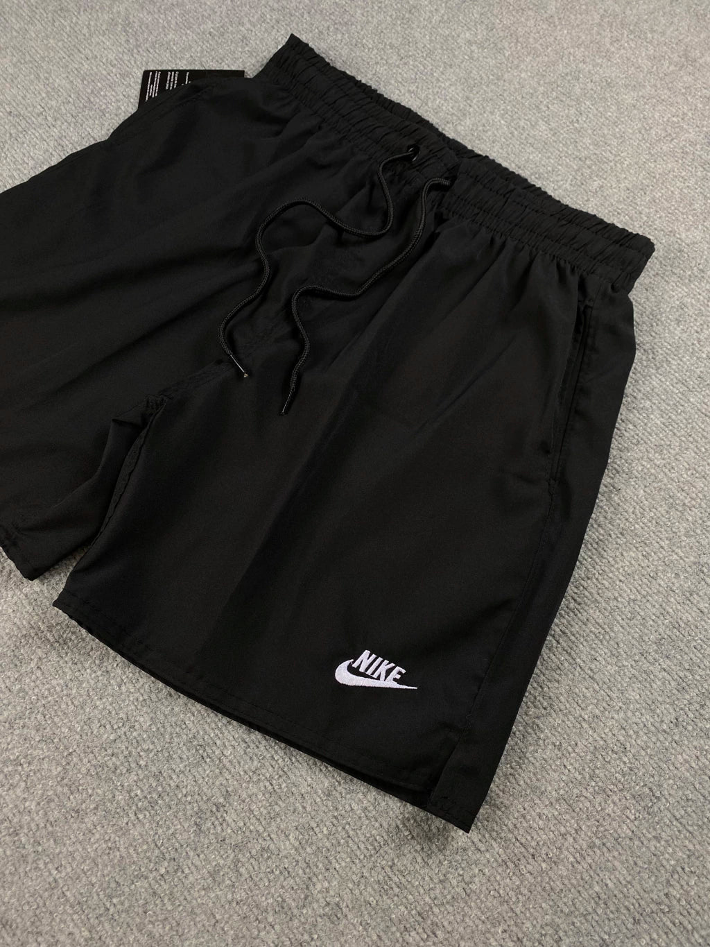 Kit com 2 Bermuda Nike Club