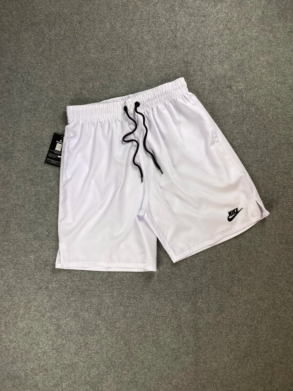 Kit com 2 Bermuda Nike Club