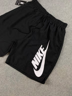 Kit com 2 Bermuda Big Nike Club