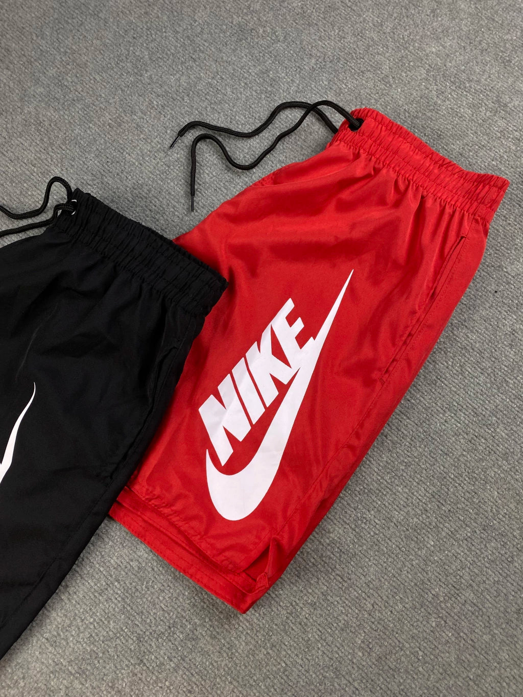 Kit com 2 Bermuda Big Nike Club